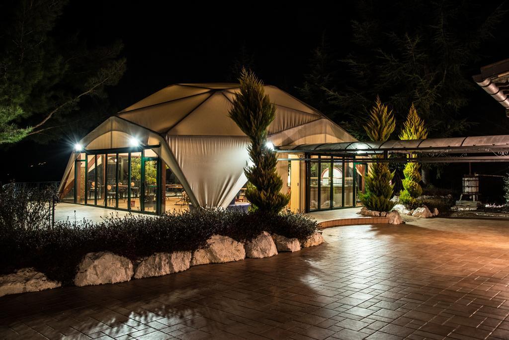La Castellaia Resort Fabriano Esterno foto