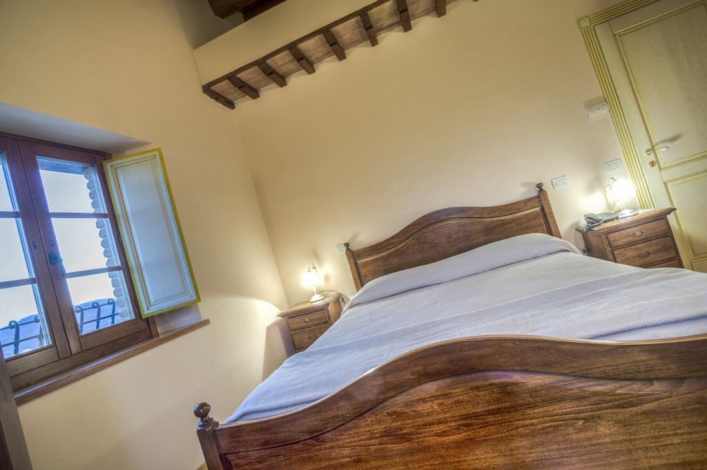 La Castellaia Resort Fabriano Esterno foto